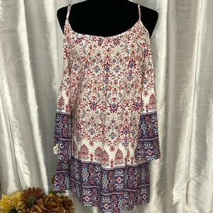 Love Tree Los Angeles Women’s Medium Rayon Cold Shoulder Floral Paisley Tunic